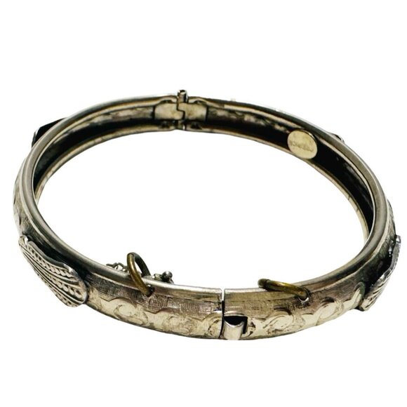 FREIRICH Silver Hinged Bangle Bracelet Swirl Pattern With Leaves & Safety Chain - Picture 2 of 8